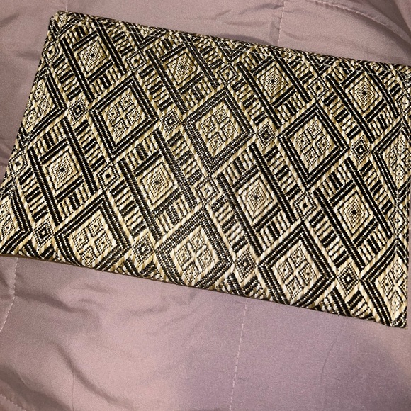 NWT BCBG Envelope Bag - Picture 2 of 5